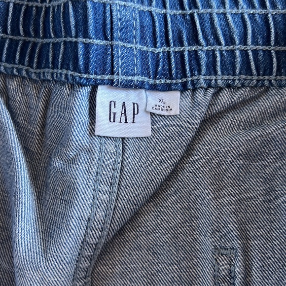 NWT Gap denim shorts - Picture 7 of 10